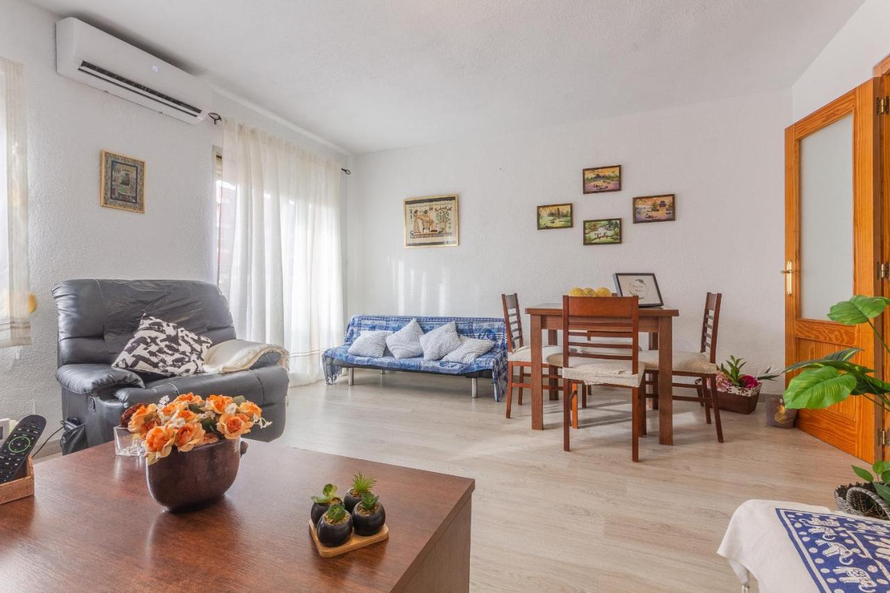 2Br Flat - Aircon - 5 Min Walk To Benidorm Beach Appartement Buitenkant foto